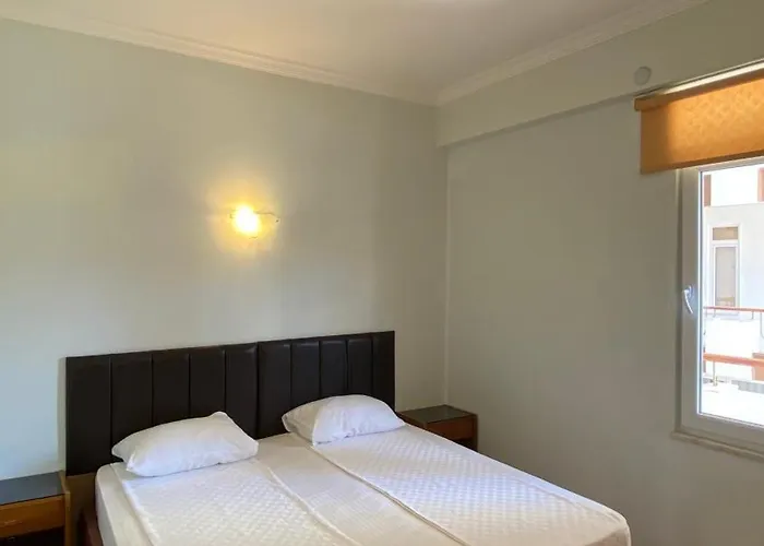 Erol Apart 3*